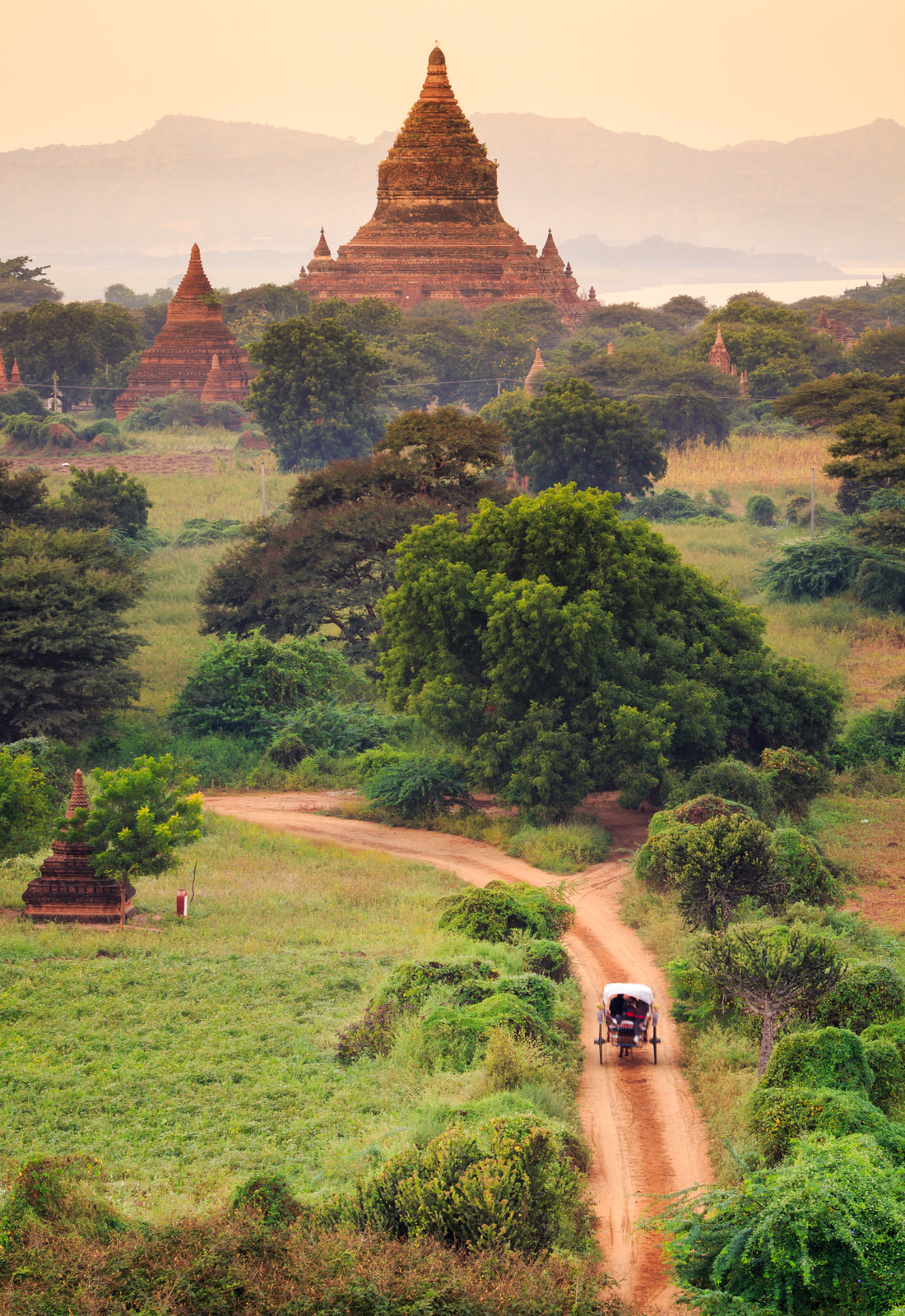 The Temples of bagan at sunrise, Bagan(Pagan), Myanmar